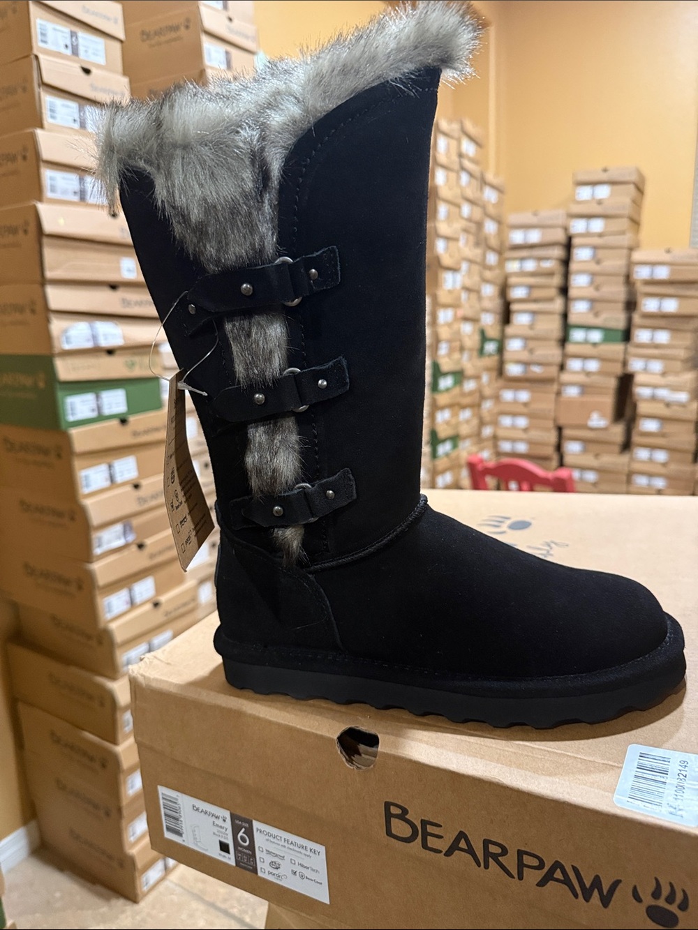 Bearpaw Emery black boots